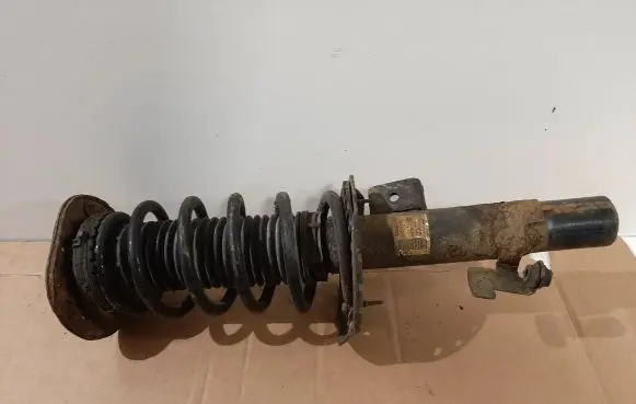 Volvo V60 Front shock absorber with coil spring 31277975 242110531 D77BA