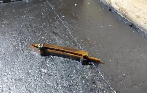 BMW 5 E39 Slide rail for timing chain 2247331 13522247331
