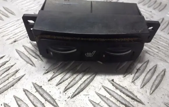 Toyota Avensis T250 Seat heating switch