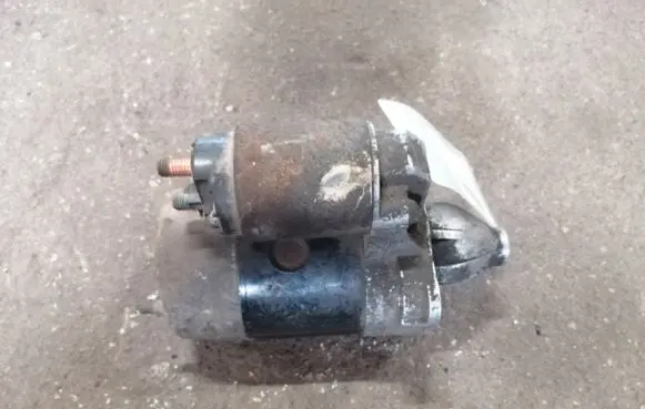 Mazda 323 F Starter motor M3T38882