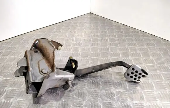 Clutch pedal