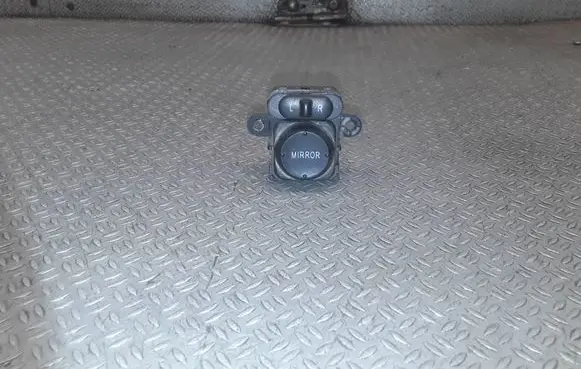 Honda FR-V Wing mirror switch