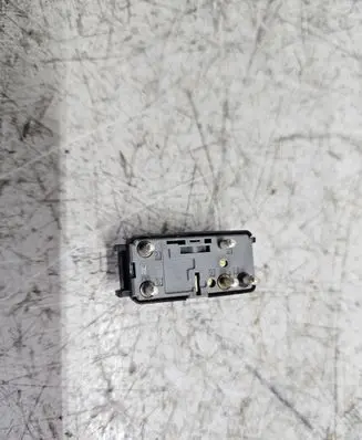 Mercedes-Benz E W124 Electric window control switch 1248208910KZ 03809711