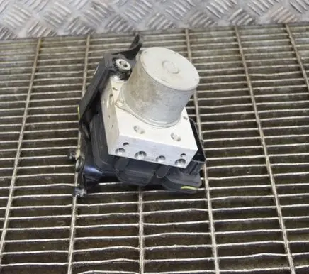 Tesla Model 3 ABS Pump 104474500B 104474100D