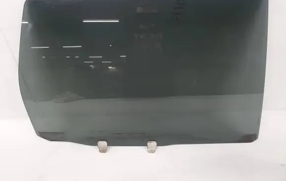 Mitsubishi Outlander Rear door window glass