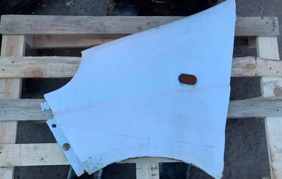 Fender end trim