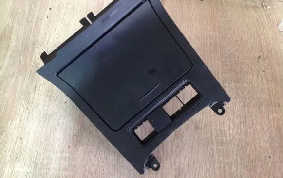 Volkswagen Golf V Ashtray (front) 1K0857961