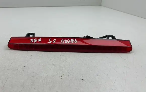 Honda Accord Third/center stoplight 0509236