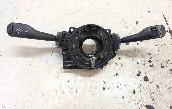 BMW X3 E83 Wiper turn signal indicator stalk/switch 8377488 01404017