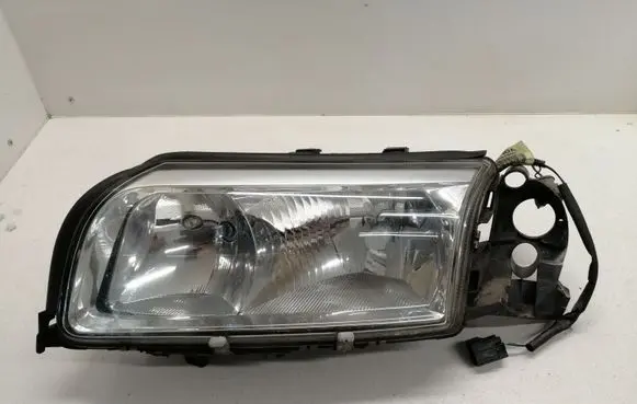 Volvo S80 Headlight/headlamp 30698861 89900248