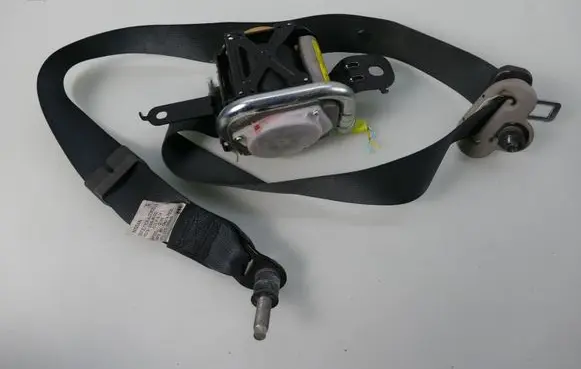 Nissan Pathfinder R51 Front seatbelt 868844X01B 045834