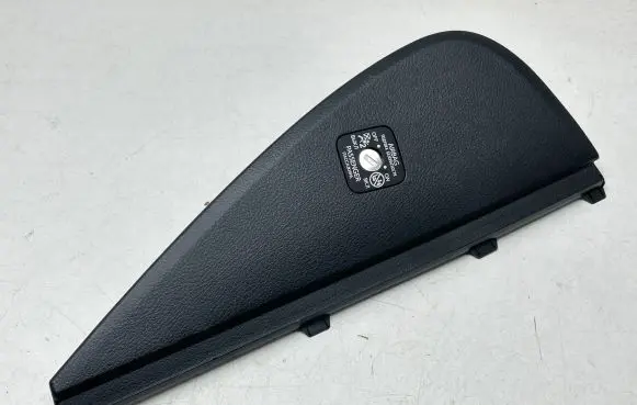 Dashboard side end trim