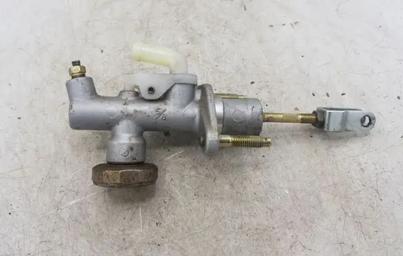 Nissan X-Trail T30 Clutch slave cylinder NOCODE