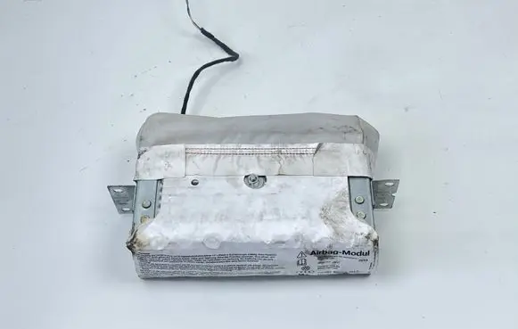 Audi A2 Passenger airbag 8Z0880204B