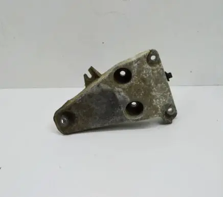 BMW 4 F32 F33 Engine mounting bracket 6784823