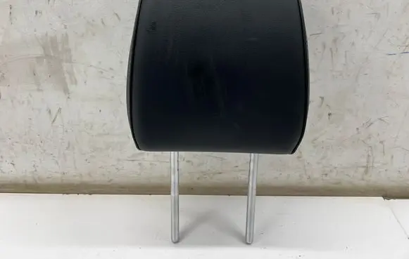 KIA Sportage Front seat headrest 