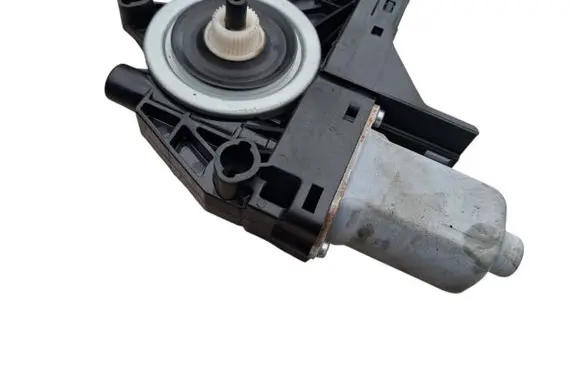Volvo V60 Rear door window regulator motor 966265