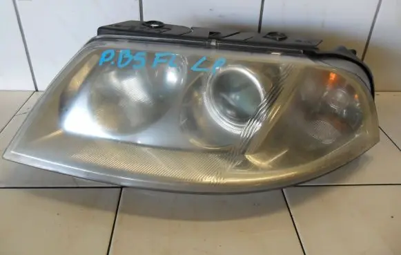 Volkswagen PASSAT B5.5 Headlight/headlamp