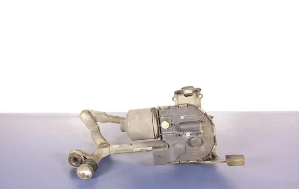 Seat Leon (1P) Front wiper linkage and motor 1P0955024B