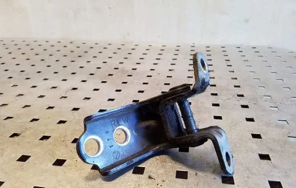 Subaru Outback Rear door lower hinge