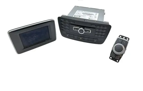Radio/CD/DVD/GPS head unit