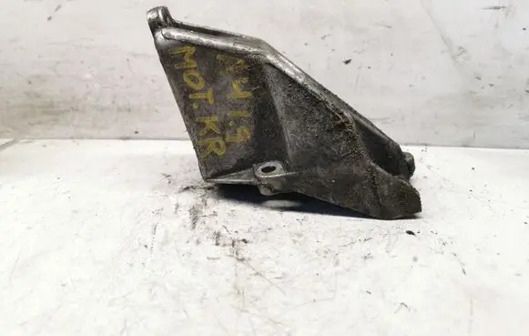 Audi A4 S4 B5 8D Engine mounting bracket 8D0199307L
