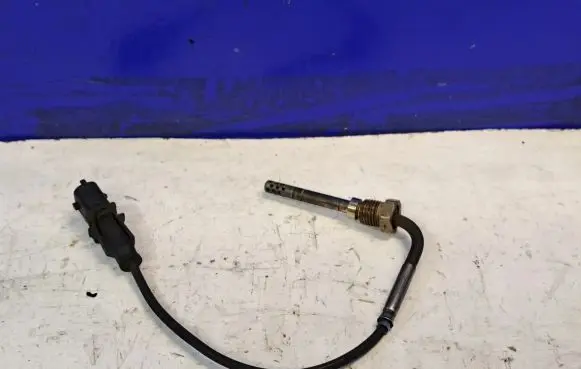 Saab 9-5 Oil temperature sensor 55566185