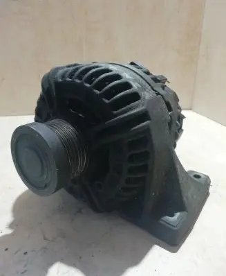 Volvo XC90 Generator/alternator 8676498