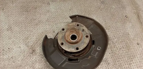BMW 1 E81 E87 Rear wheel hub spindle/knuckle 