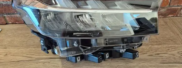 Suzuki SX4 S-Cross Headlight/headlamp W6429R