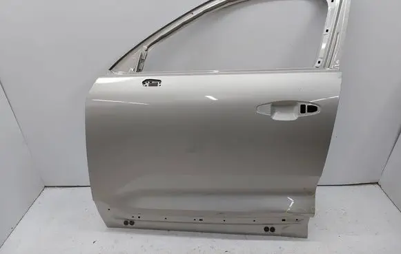 Volvo XC40 Front door