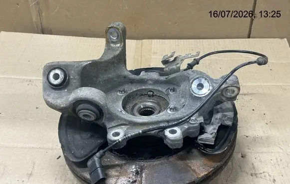 Mercedes-Benz E W213 Rear wheel hub spindle/knuckle