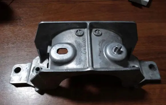 Land Rover Range Rover Sport L494 Gearbox mount CPLA-4A315-AAl494