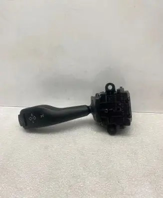 BMW 5 E39 Indicator stalk 8363668K 01104010