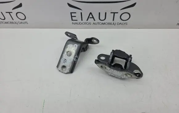 Toyota Yaris Cross Rear door hinge set ES03