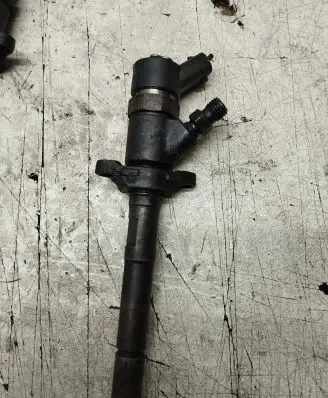 Ford Focus C-MAX Fuel injector K61X