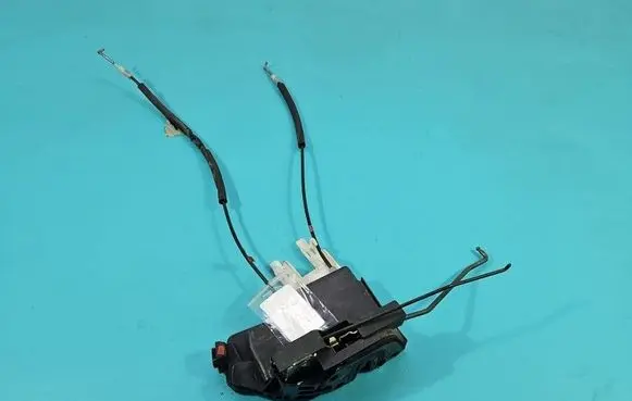 Hyundai Santa Fe Front door lock IMPRK1543988