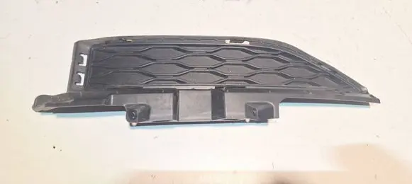 Front bumper lower grill
