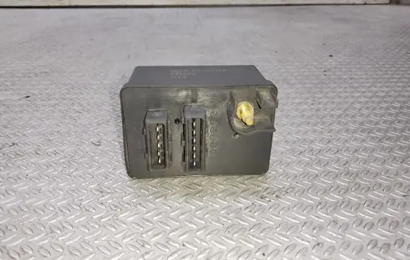 Peugeot 207 Glow plug pre-heat relay 0608020007P