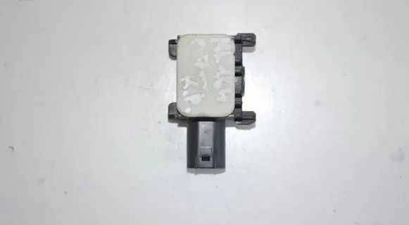 Mercedes-Benz ML W164 Airbag deployment crash/impact sensor 0038202826401852