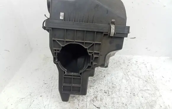 Mazda 3 III Air filter box SH01133AX K3006