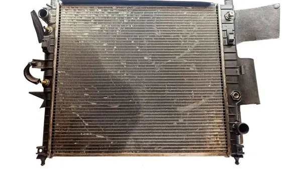 Mercedes-Benz ML W163 Coolant radiator 1005596 1325138 10055960423A
