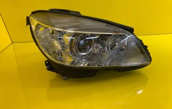 Mercedes-Benz C W204 Headlight/headlamp A2048203061