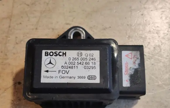 Mercedes-Benz E W211 ESP acceleration yaw rate sensor 0265005246 A0025426618