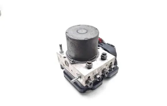 Skoda Fabia Mk3 (NJ) ABS Pump 6C0614517R 0265956084 6C0907379R