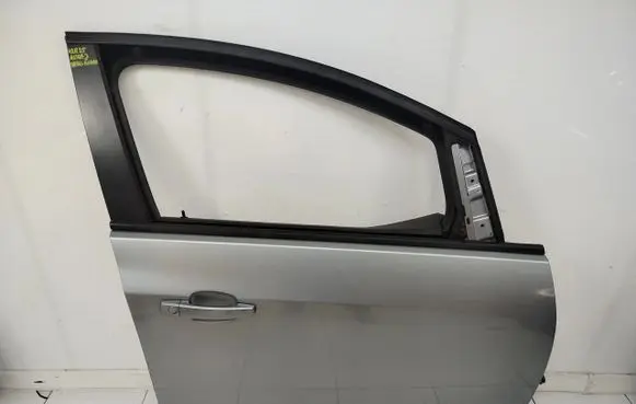 Opel Astra J Front door 42R25