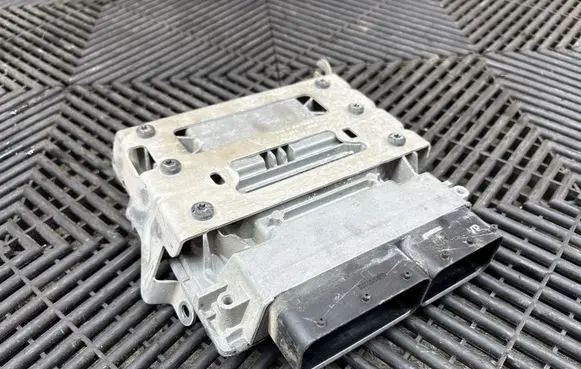 Porsche Panamera (970) Engine control unit/module 97061860102