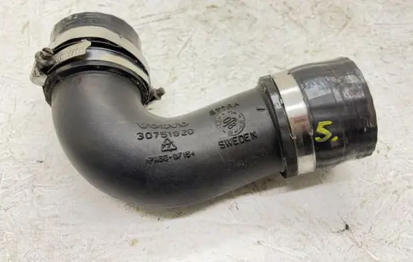 Volvo S80 Intercooler hose/pipe 30751920