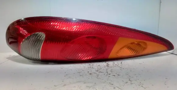 Nissan Almera Tino Rear/tail lights 5251