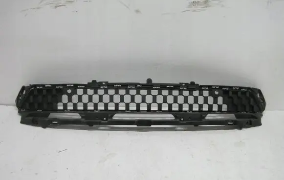 Renault Austral Front grill 622A73423R LWK2917